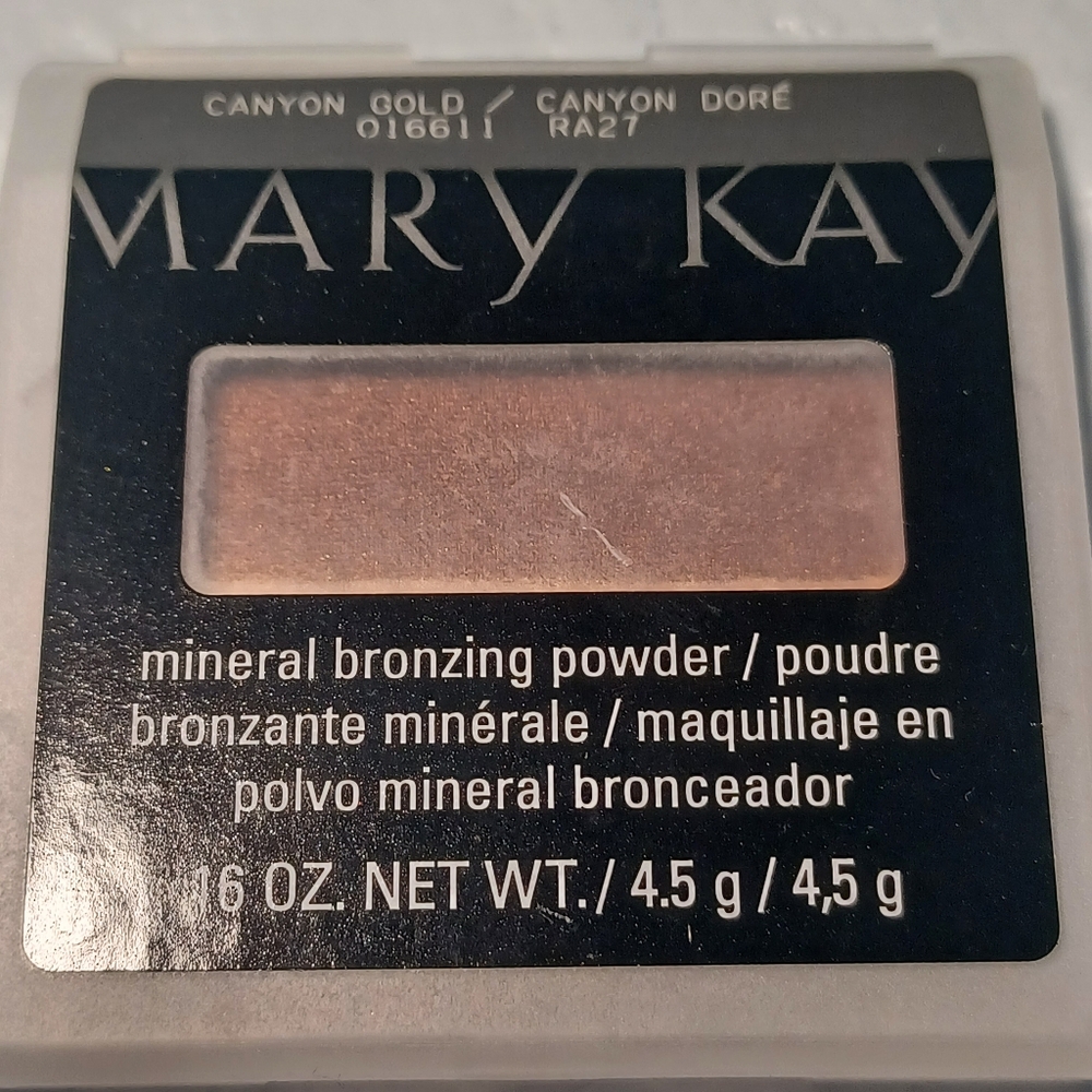 Mary Kay Mineral Bronzing Powder - Canyon Gold - New